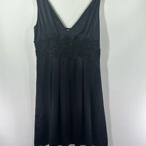La La Lame’ !00% Silk and Lace Sleeveless Mini Dress, L